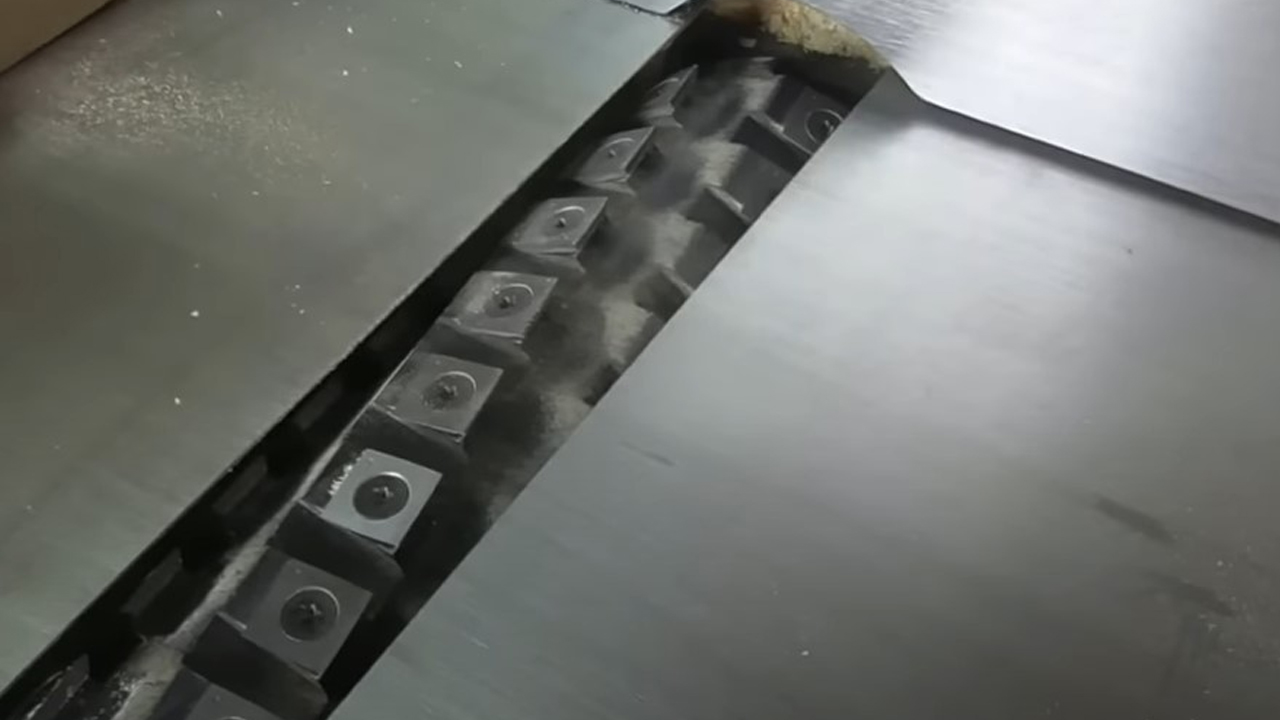 Как строгает вал HELICAL, на фуганке WARRIOR W0103FL