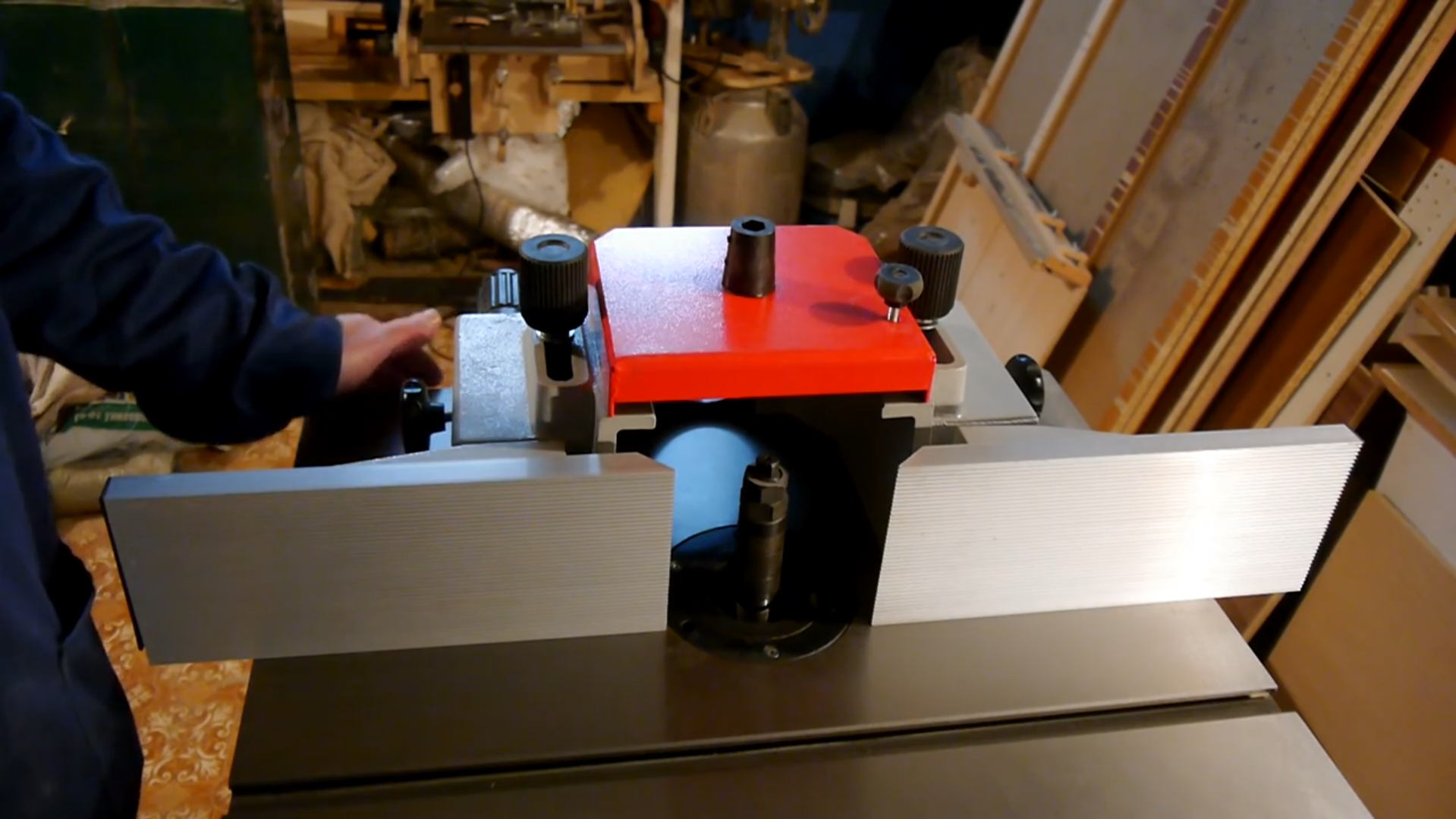 Обзор вертикально фрезерного станка WARRIOR W0403F. Часть 1.