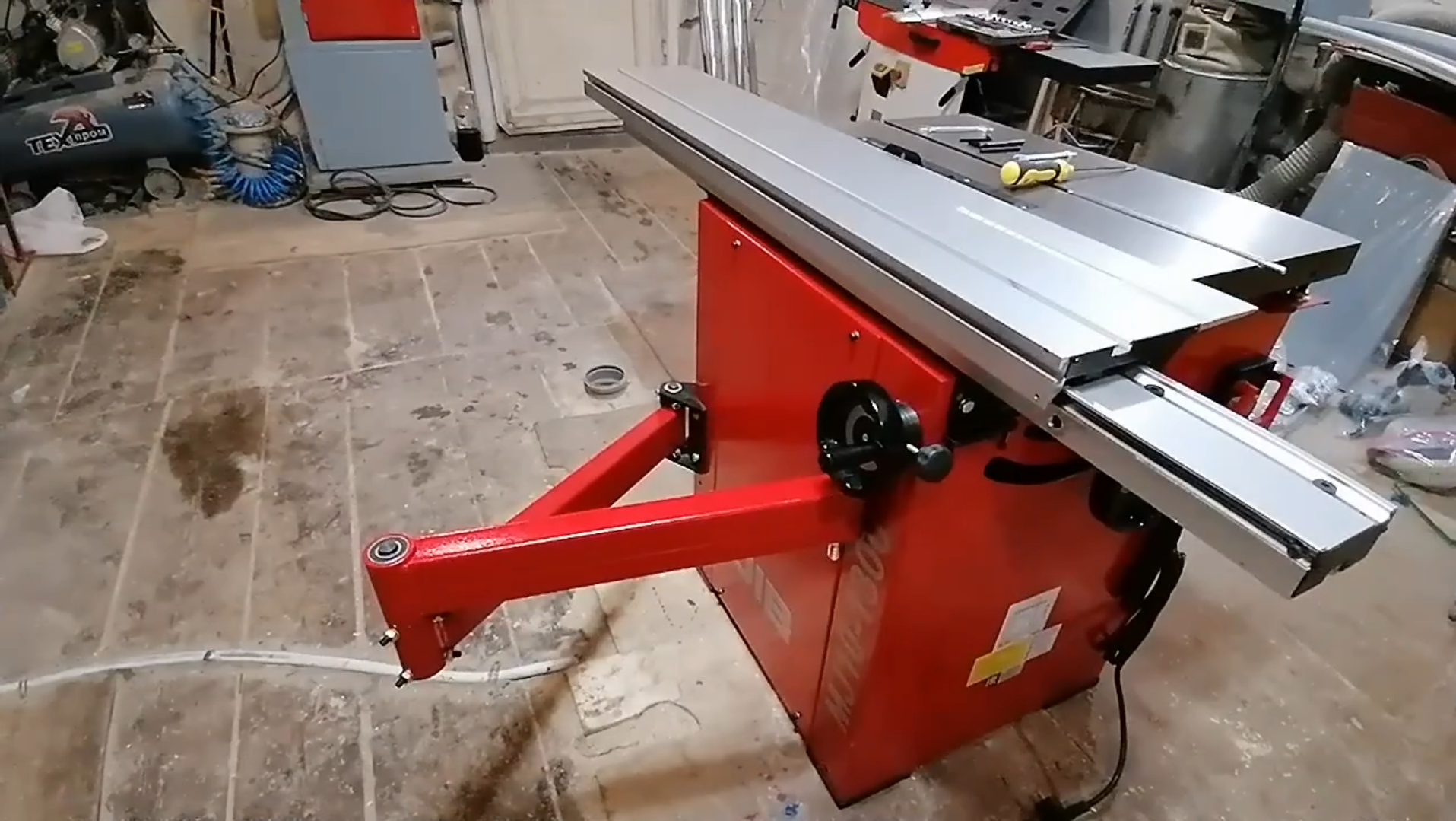 Купил круглопильный станок JIB MJ10-1300