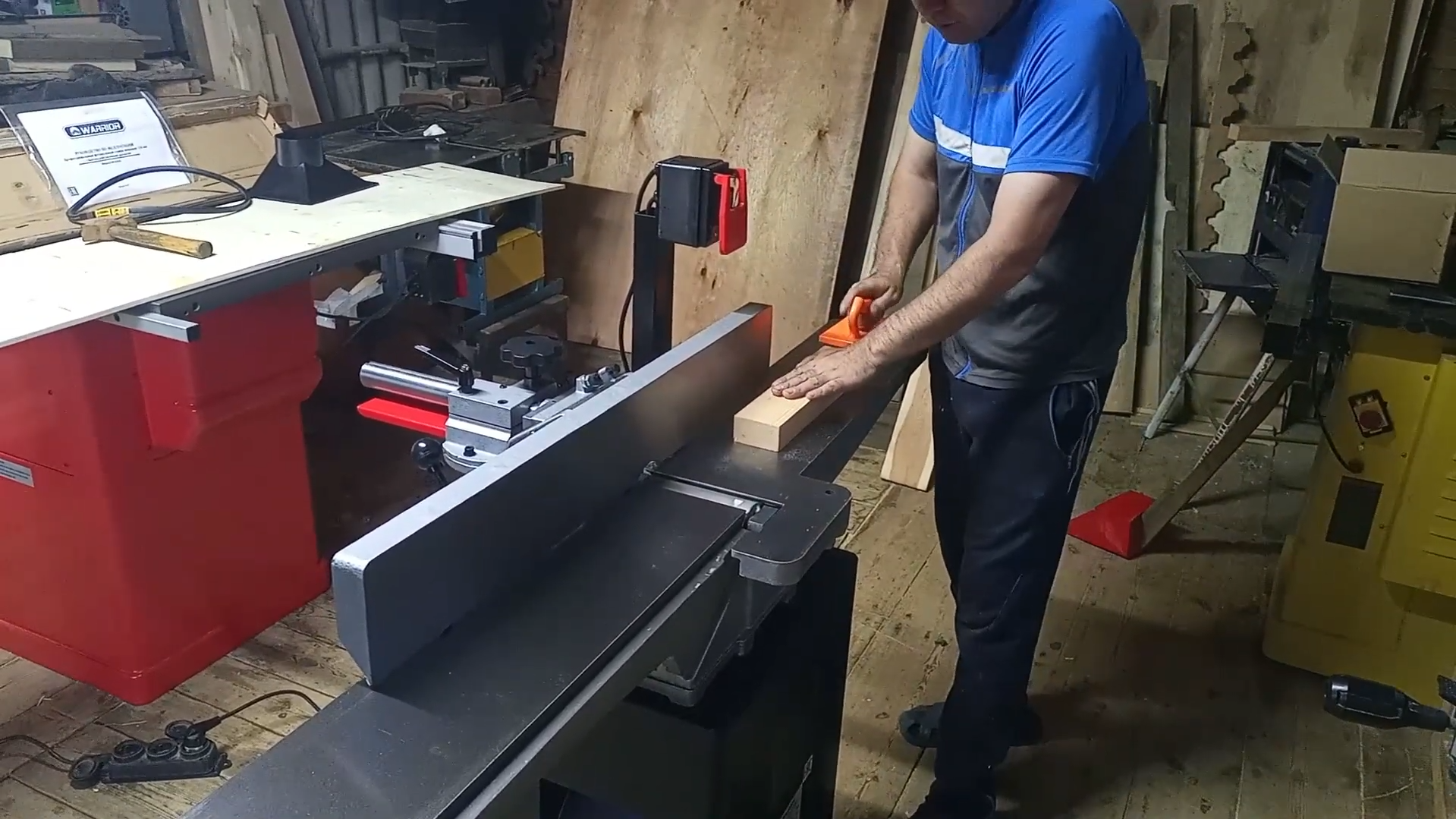 Приобрёл фуговальный станок "WARRIOR W0106FL"