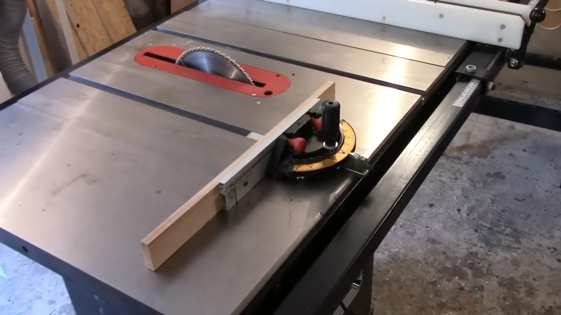 ОБЗОР ЦИРКУЛЯРНОЙ ПИЛЫ WARRIOR 0702 СПУСТЯ ПОЛ ГОДА