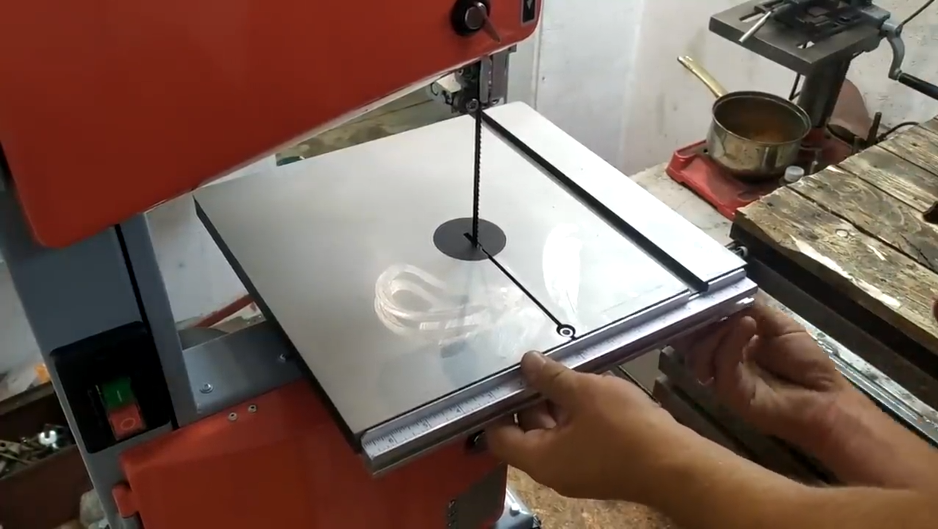 КАК новый АВТОМОБИЛЬ! Ленточнопильный станок JIB BAS 250