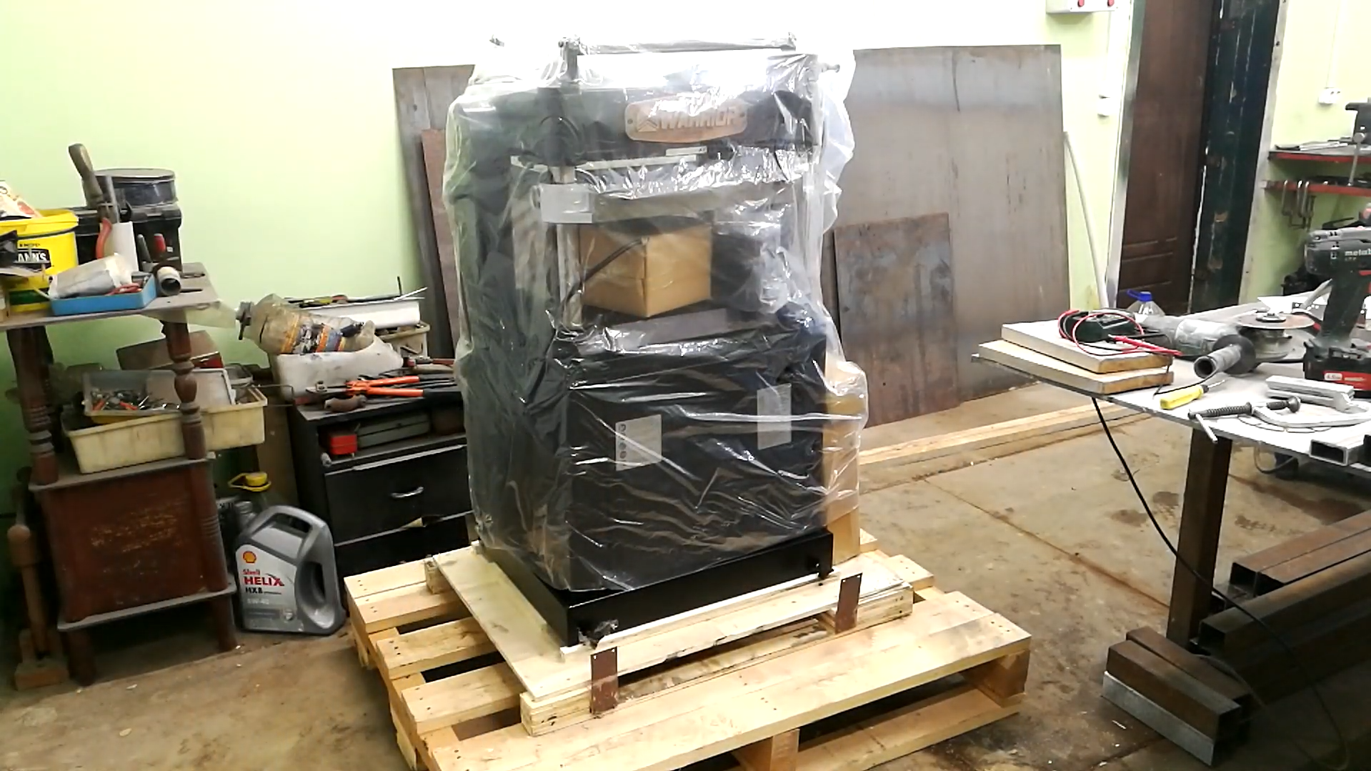 Рейсмусовый станок WARRIOR W0204 HH. Распаковка.