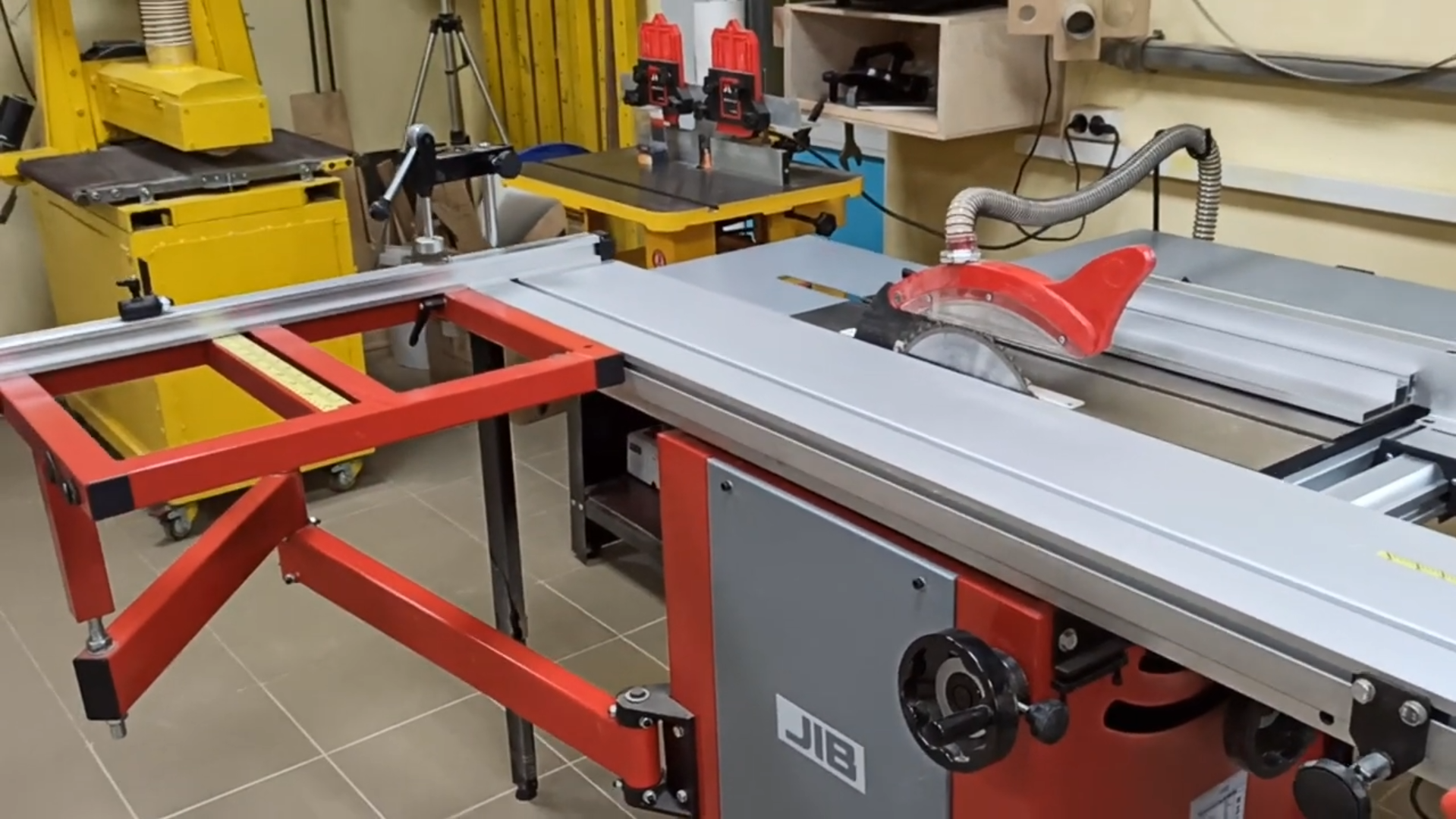 Круглопильный станок JIB MJ10-1600