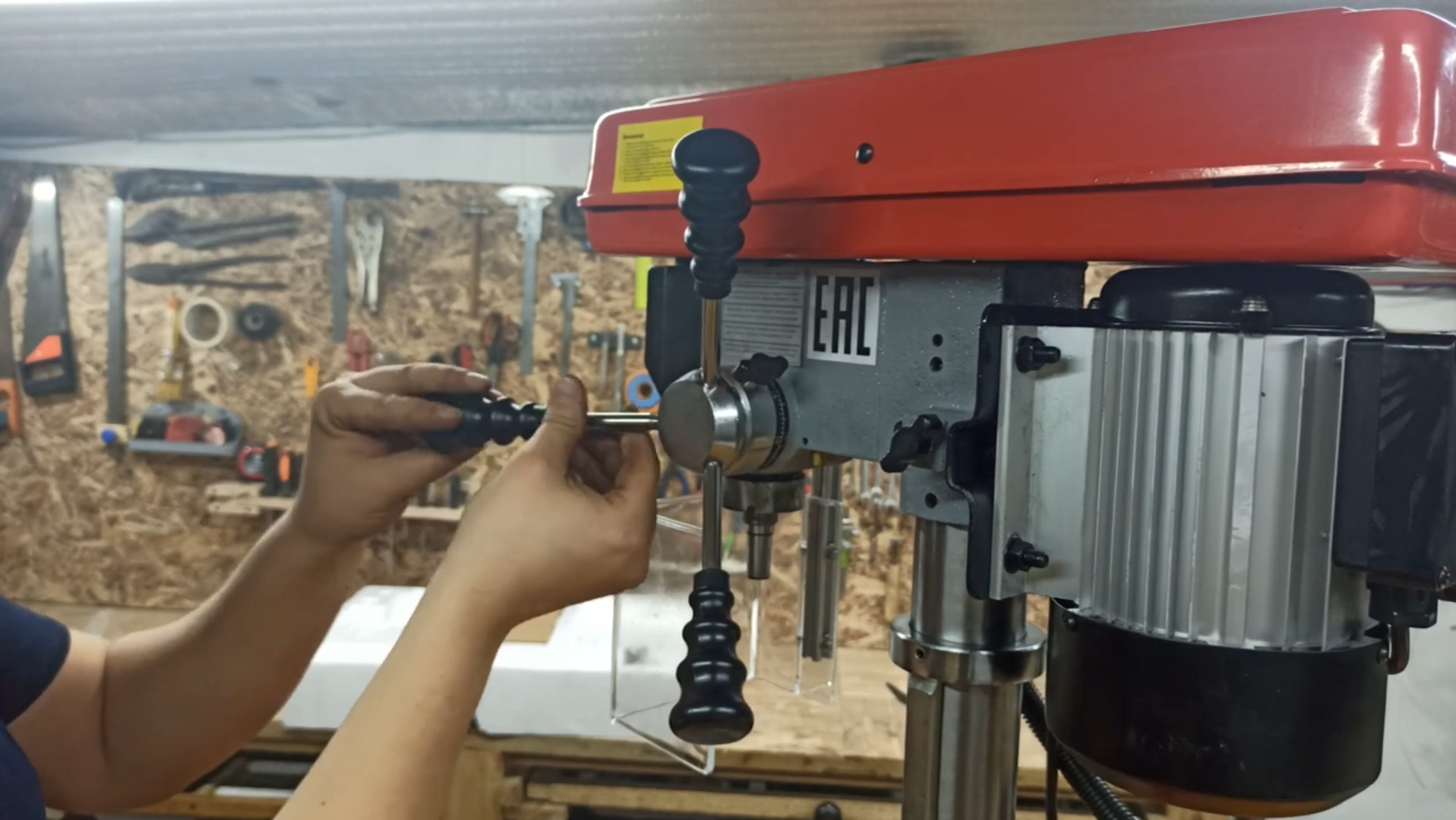 ПОДРОБНЫЙ ОБЗОР НА СВЕРЛИЛЬНЫЙ СТАНОК JIB DP25016B