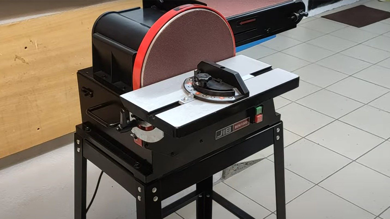 Мечта любого мастера. Шикарный станок для мастерской