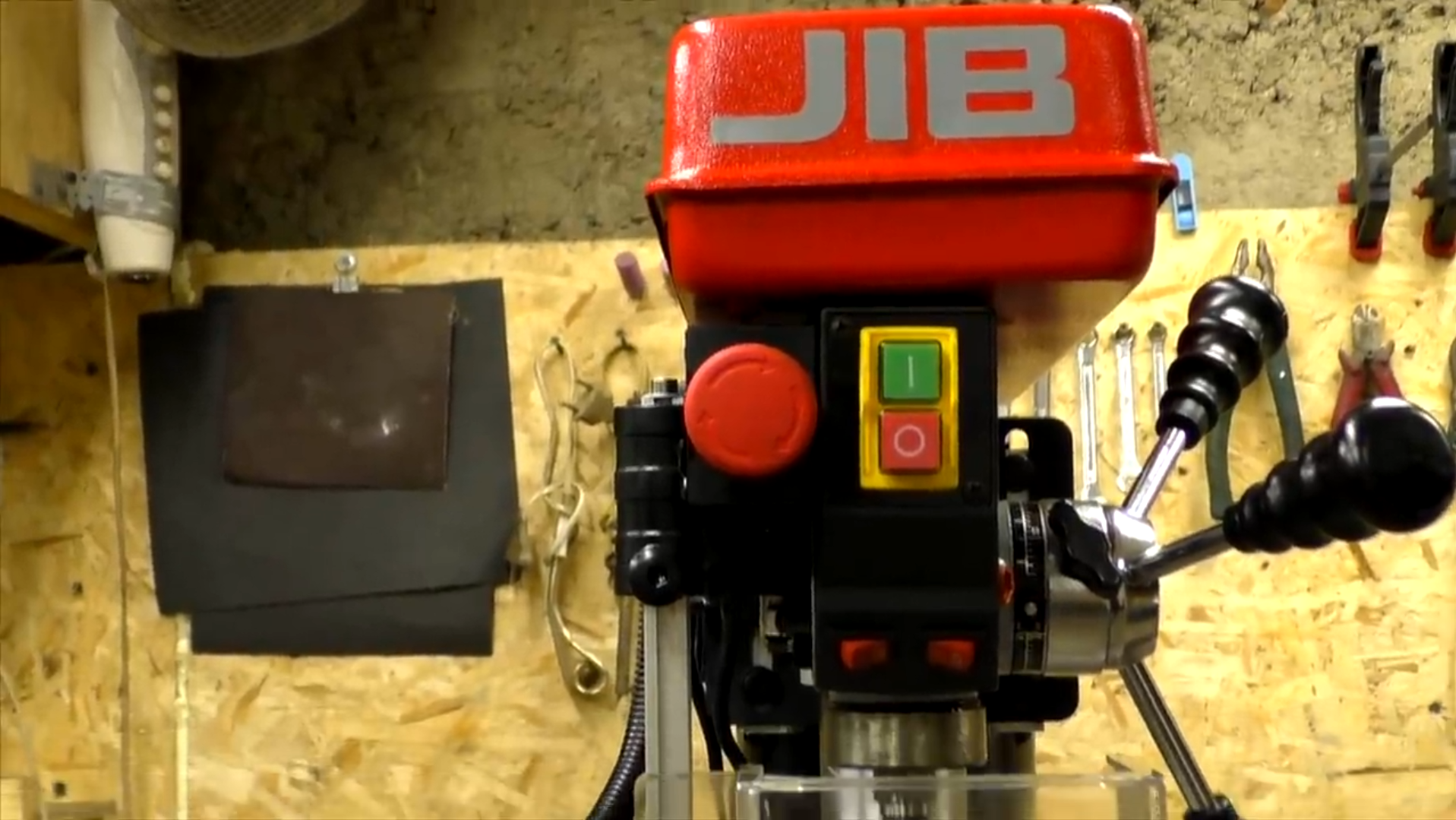 СВЕРЛЕНИЕ НА НОВОМ УРОВНЕ! Сверлильный станок JIB DP25016B