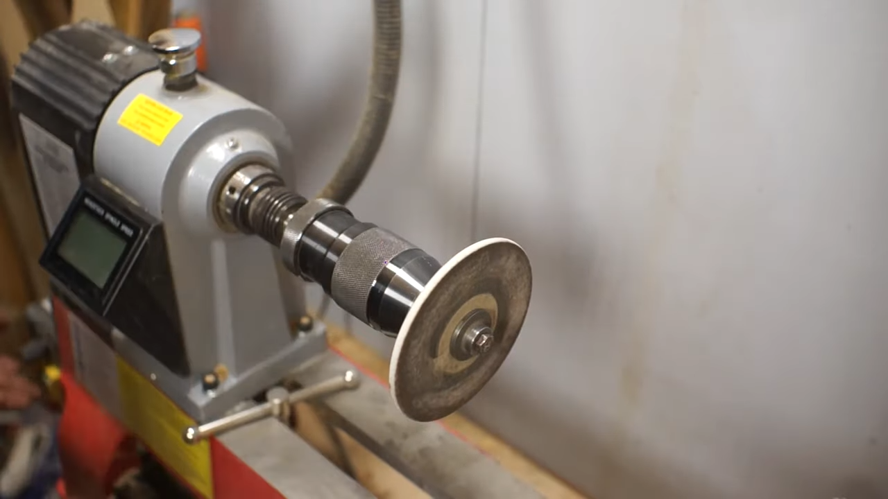 Точило из токарного станка. Какие есть преимущества перед обычным точилом