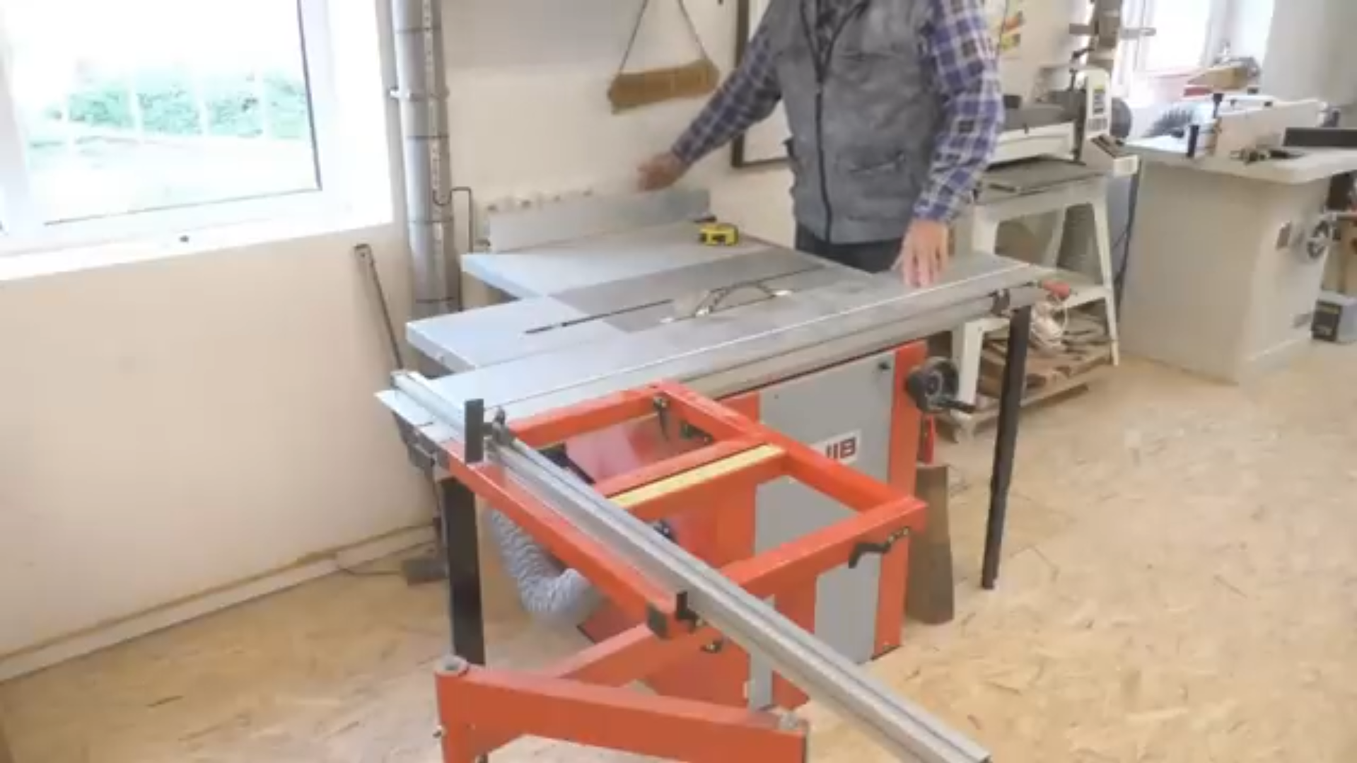 Габаритные размеры круглопильного станка JIB MJ 10-1600