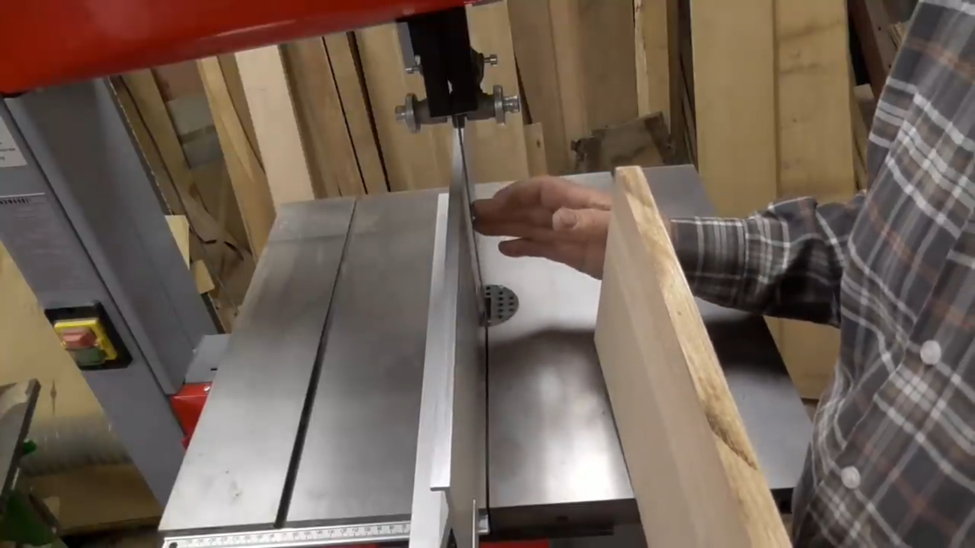 JIB MBS 350 Ленточнопильный станок. Обзор и работа.