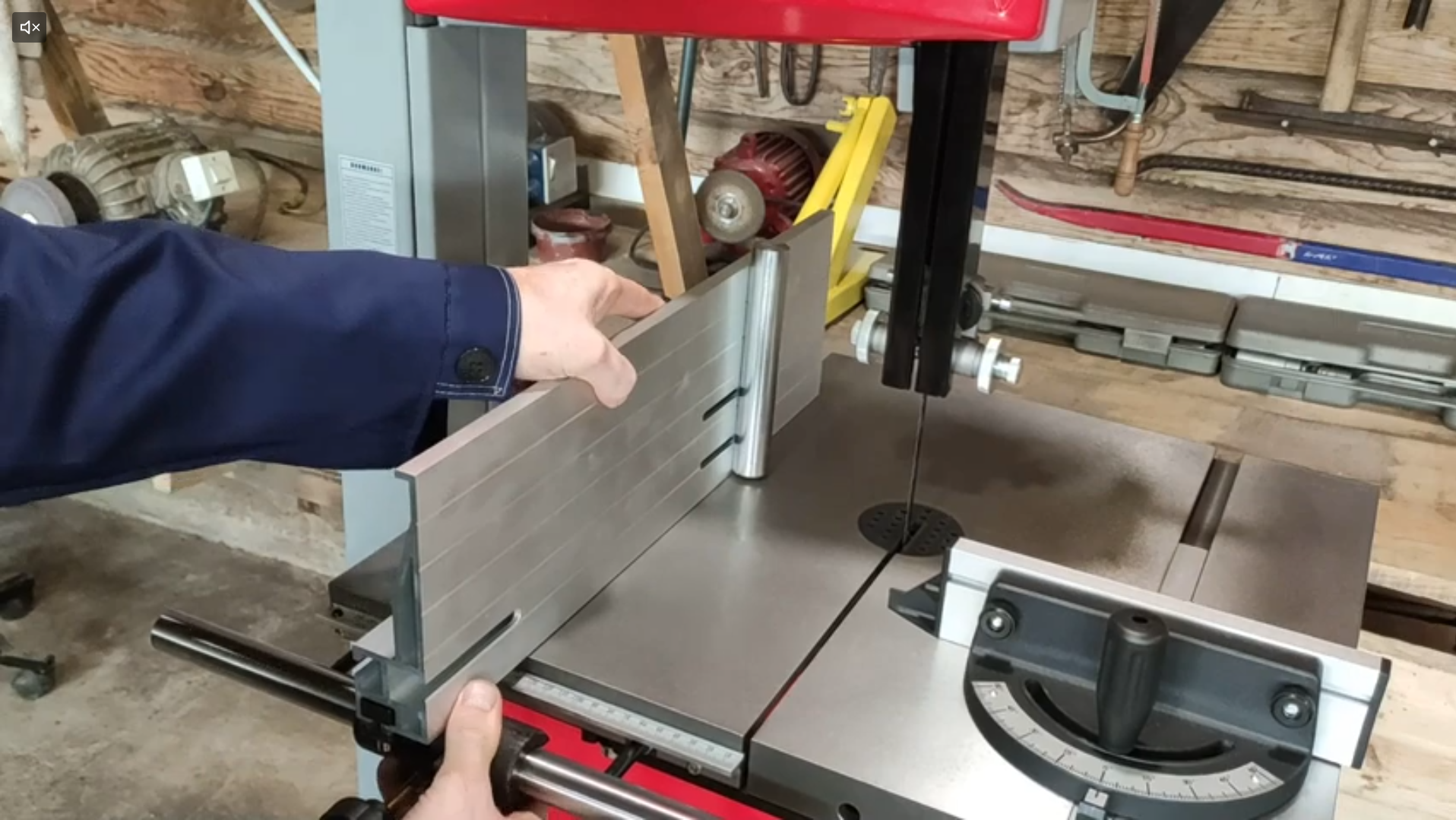 Долго думал но всё же приобрел себе новый аппарат в домашнюю мастерскую. Теперь думаю, стоило ли