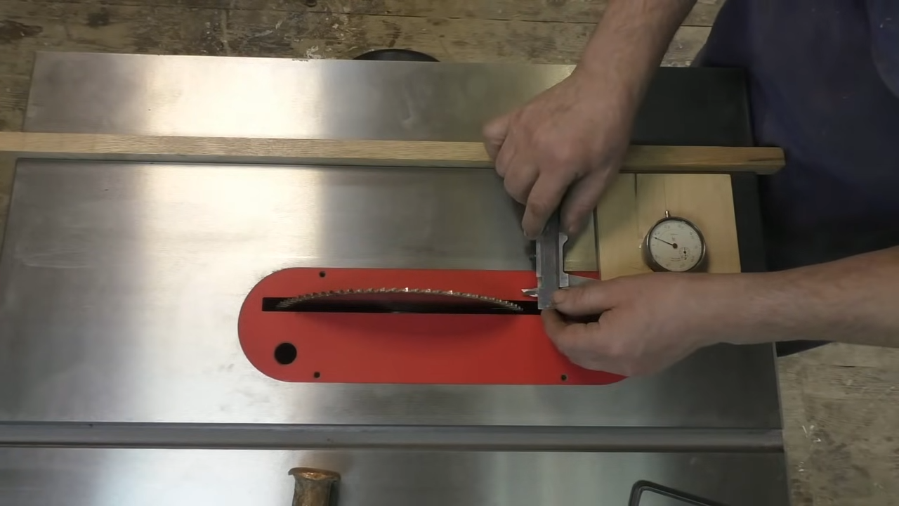 Моя новая циркулярочка - WARRIOR W0700R 400B Просто сборка, без обзоривания.