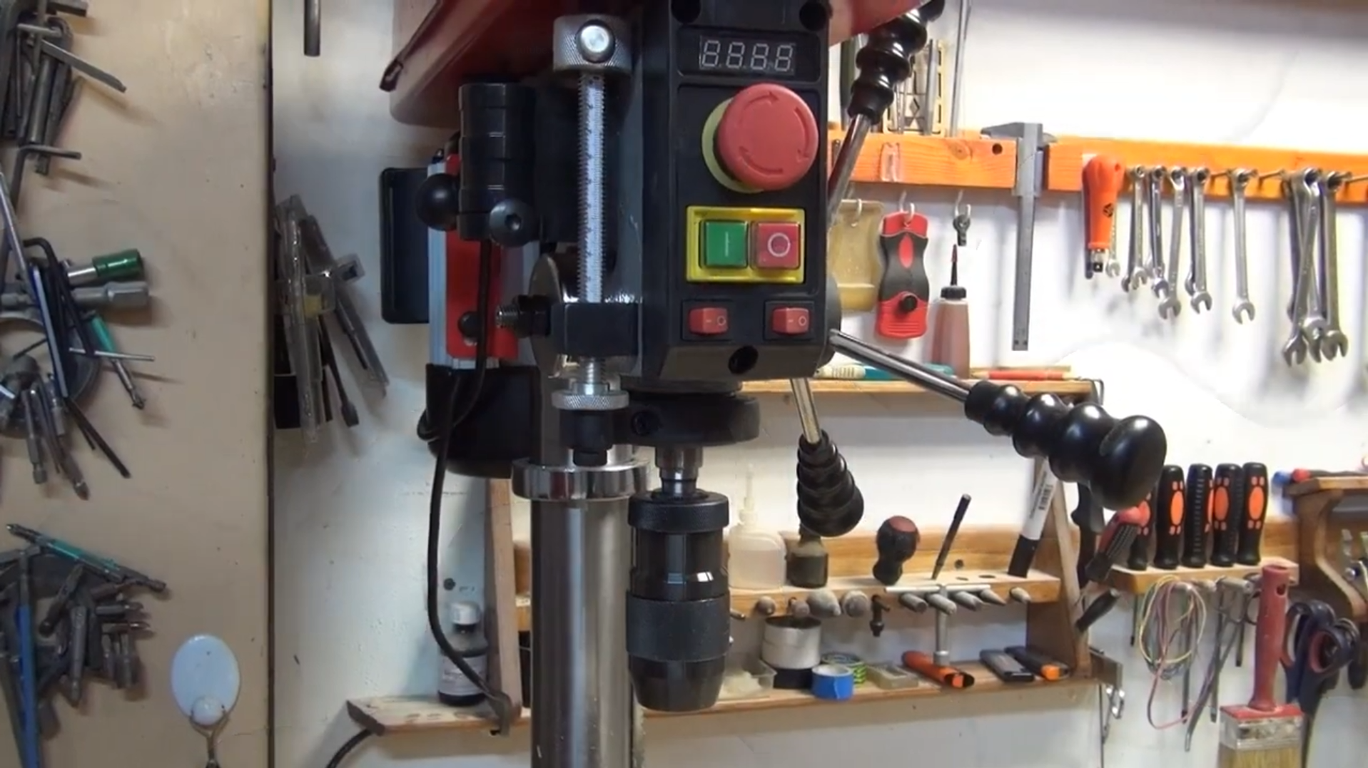 Сверлильный станок с вариатором JIB DP30016B VS часть третья