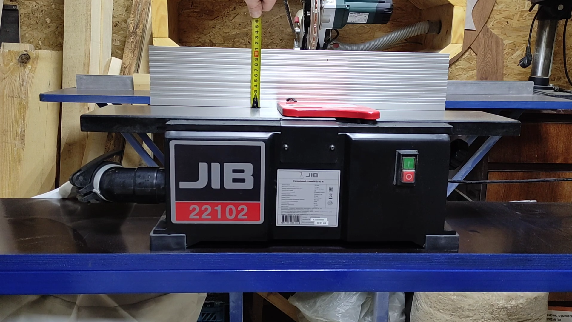 Маленький, да удаленький! Обзор фуговального станка JIB 22102 hl.