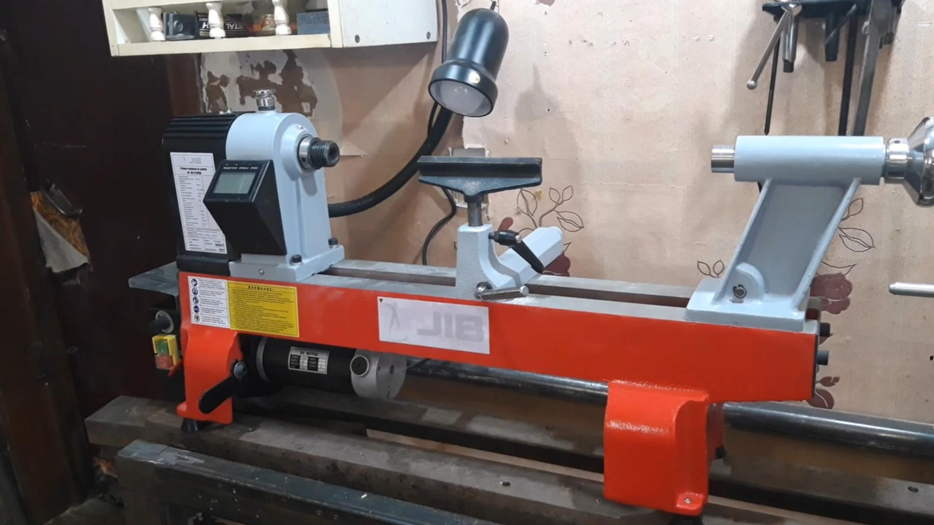 Токарный станок по дереву JIB WLB1228VDB |Первая тарелка